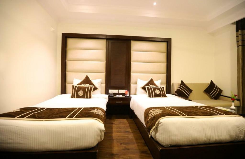 Bluemont Beacon Hotel New Delhi Ґурґаон Екстер'єр фото